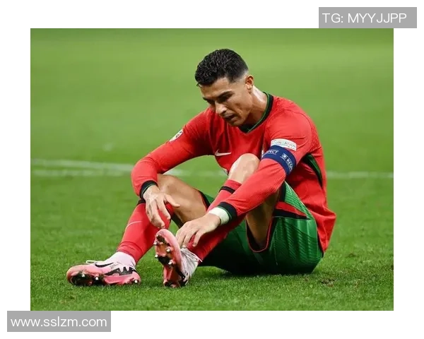 在城市的高空舞台上追逐梦想的足球明星故事